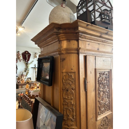 Mölltaler Hochzeitsschrank Zirbenschrank