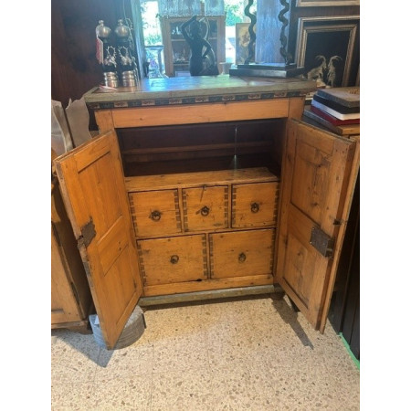 Seltener antiker Brotschrank, Almer, Vorratsschrank